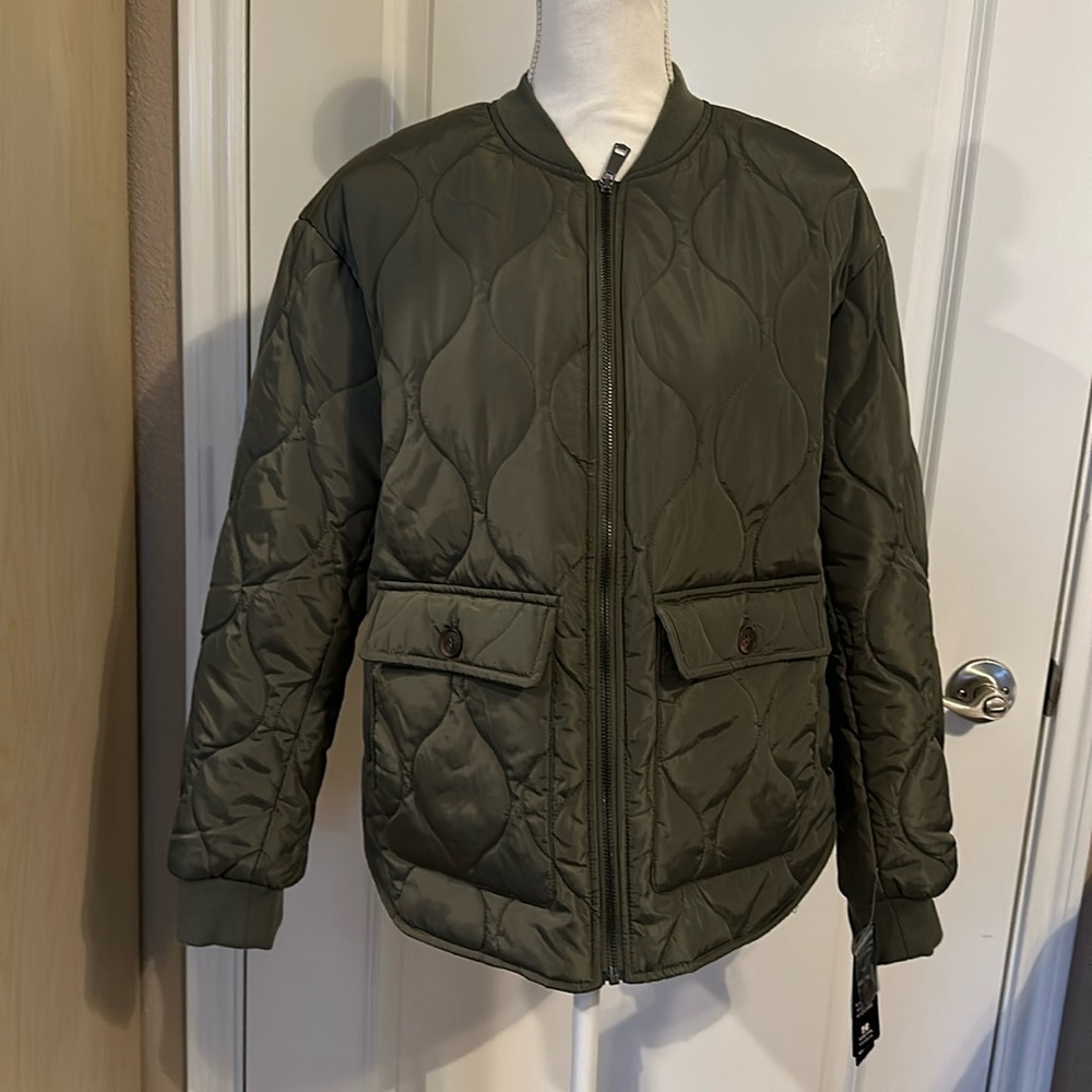 NEW-Sebby collection - Women's Quilted Short Jacket. Color-Sage- Size M - Picture 5 of 13
